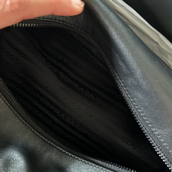 Authentic Prada, Milano, black bag in soft calf leather. New never used. FIRM - Picture 3 of 11